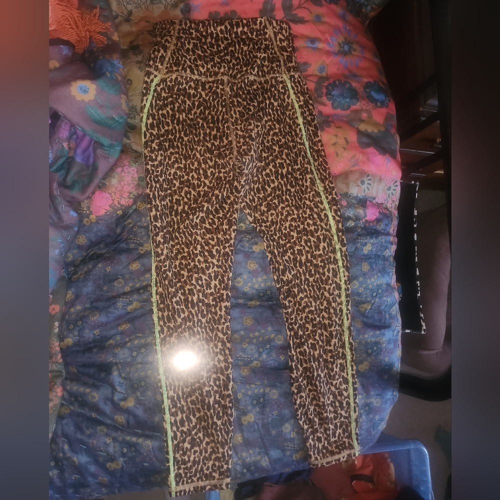 Fabletics Leopard Print Set - image 5